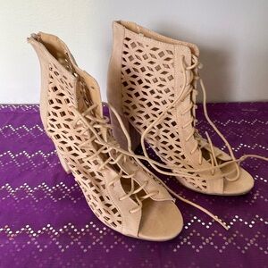 Yoki Cut-out Lace-up Booties, Size 7.5